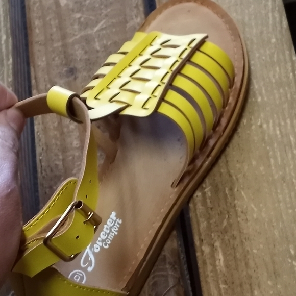 Women sandals size 6 8/2 - Picture 5 of 5